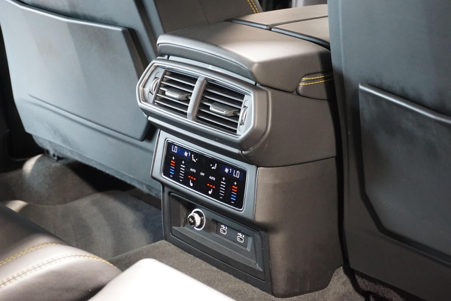 Used Lamborghini Urus 2022 for sale - 77957426: Photo 72