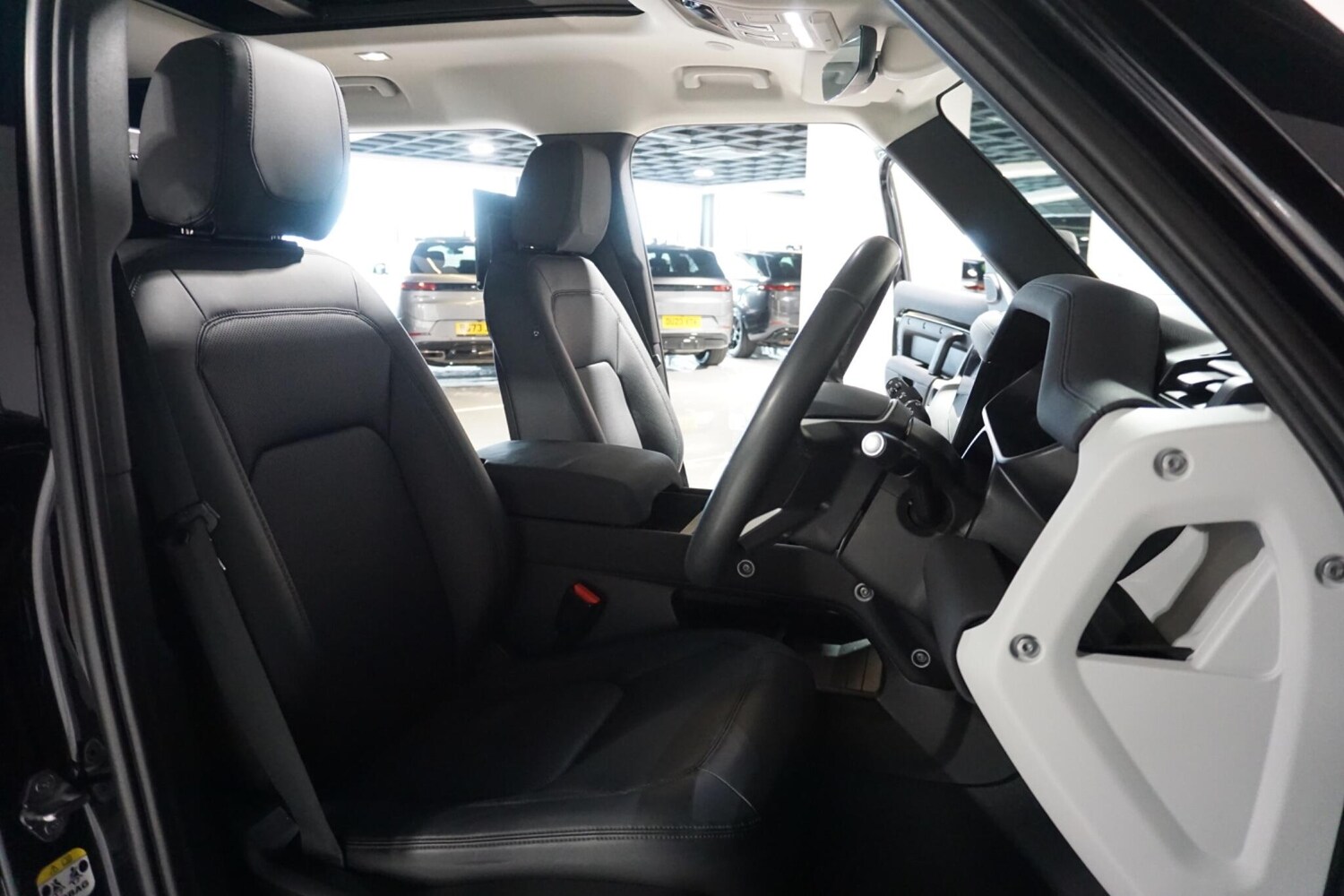 Used Land Rover Defender 110 for sale - 77670342: Photo 14