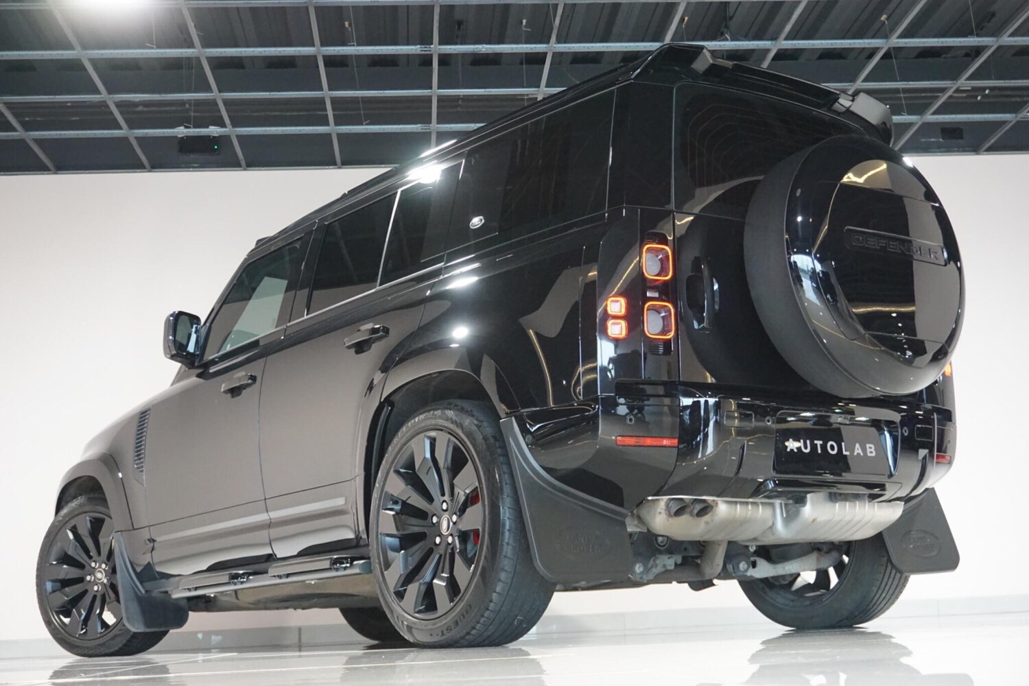 Used Land Rover Defender 110 for sale - 77670342: Photo 37