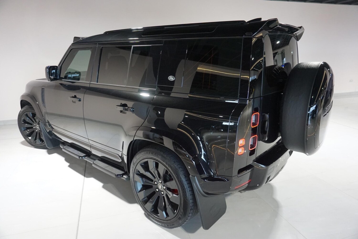 Used Land Rover Defender 110 for sale - 77670342: Photo 39