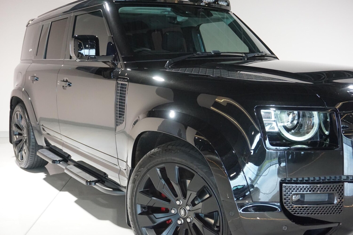 Used Land Rover Defender 110 for sale - 77670342: Photo 52