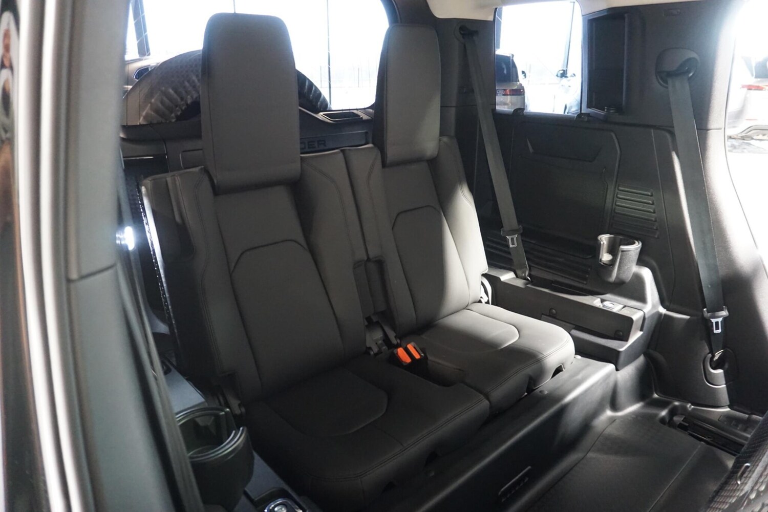 Used Land Rover Defender 110 for sale - 77670342: Photo 59