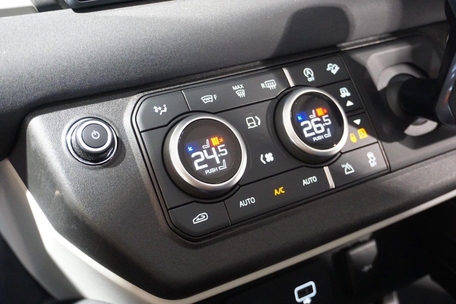 Used Land Rover Defender 110 for sale - 77670342: Photo 67