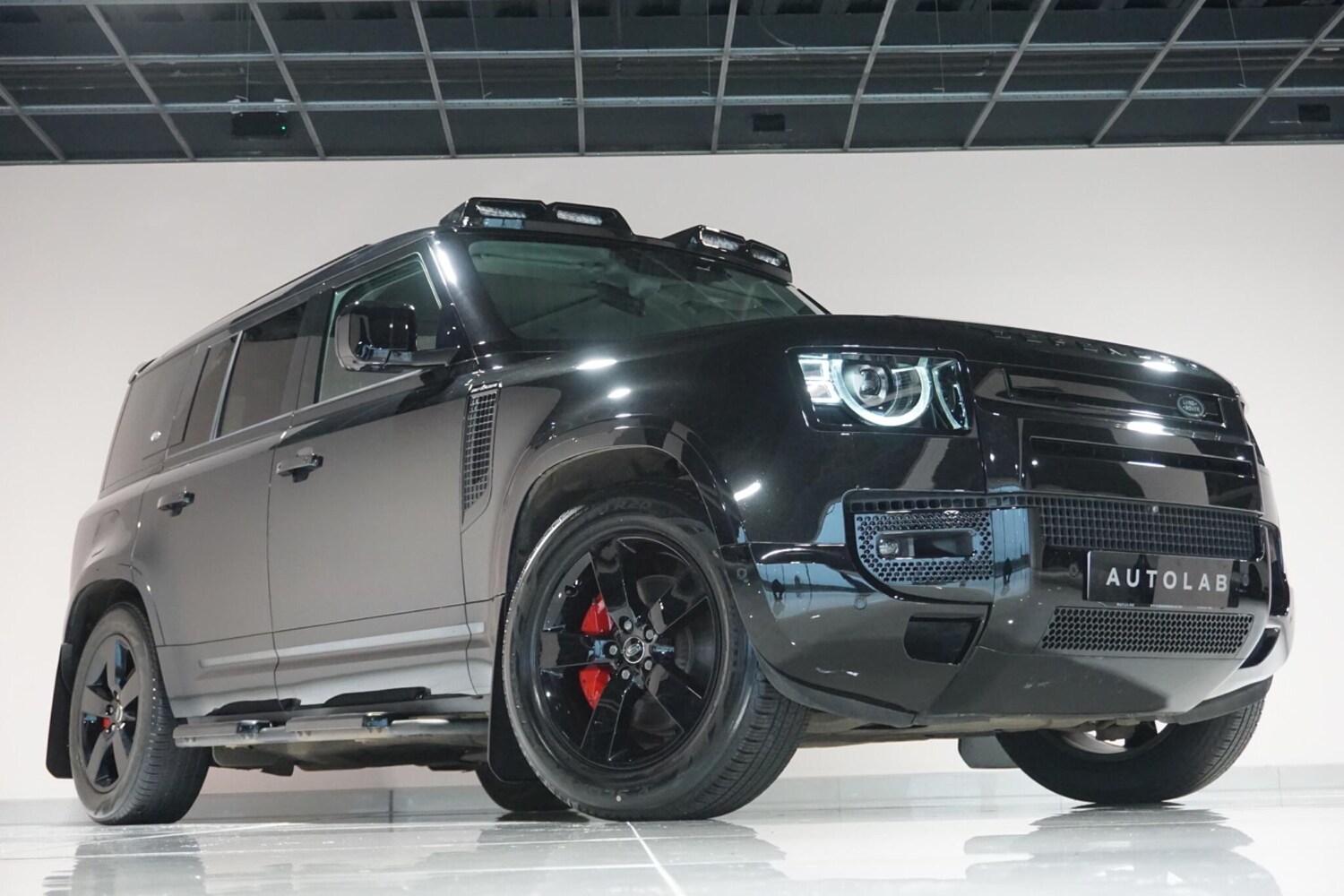 Used Land Rover Defender 110 for sale - 77753692: Photo 37