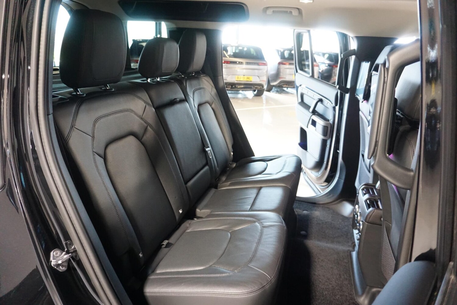 Used Land Rover Defender 110 for sale - 77753692: Photo 59