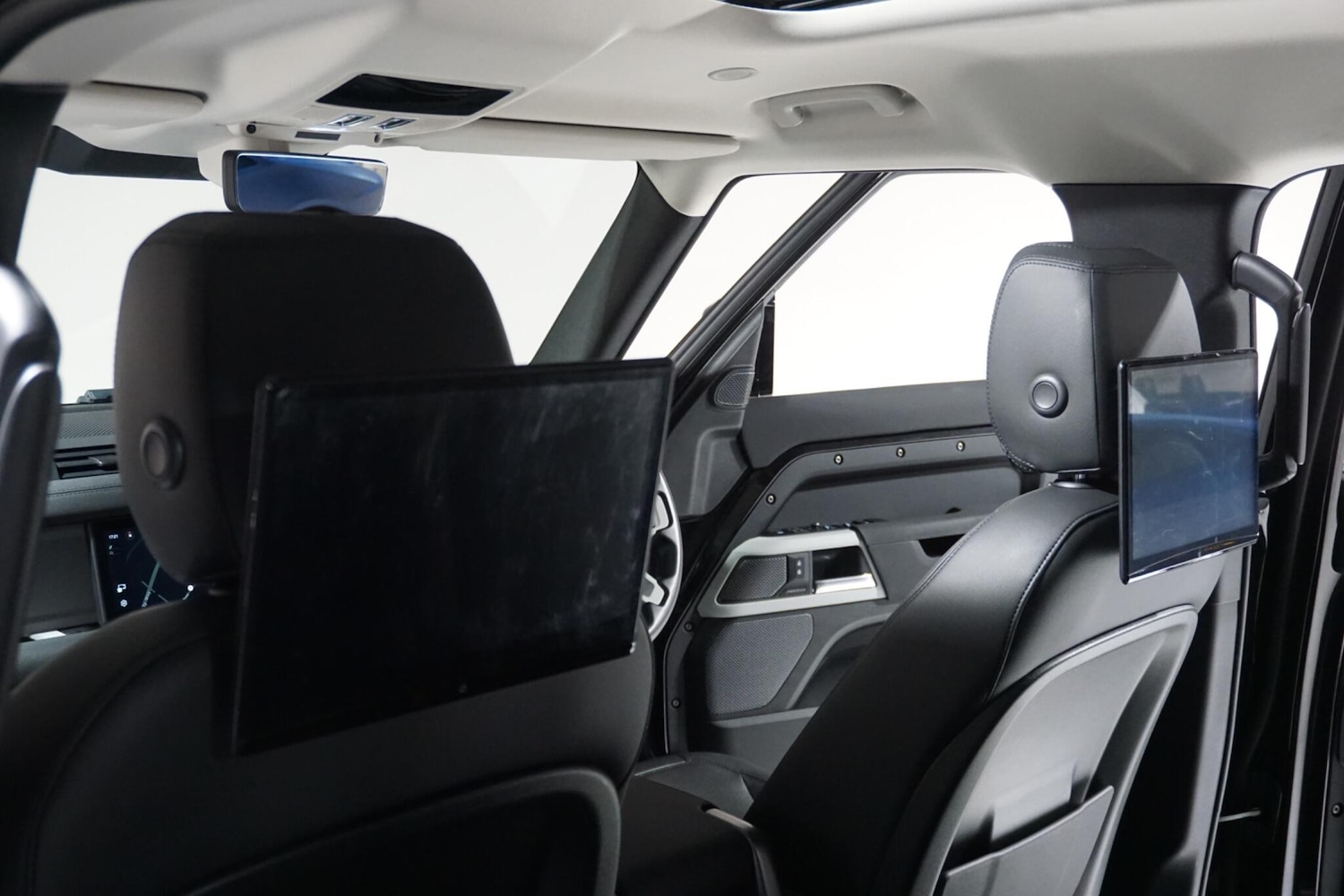 Used Land Rover Defender 110 2022 for sale - 77344212: Photo 17