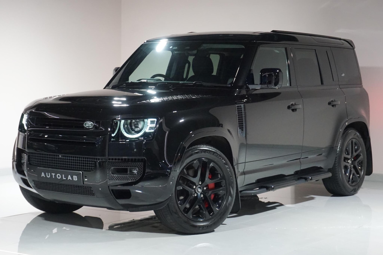 Used Land Rover Defender 110 2022 for sale - 77344212: Photo 25