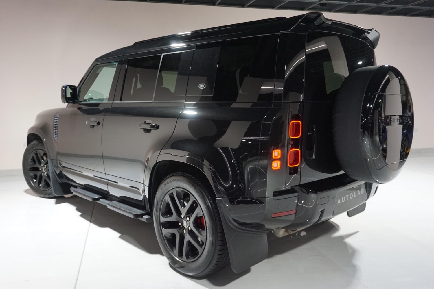 Used Land Rover Defender 110 2022 for sale - 77344212: Photo 30