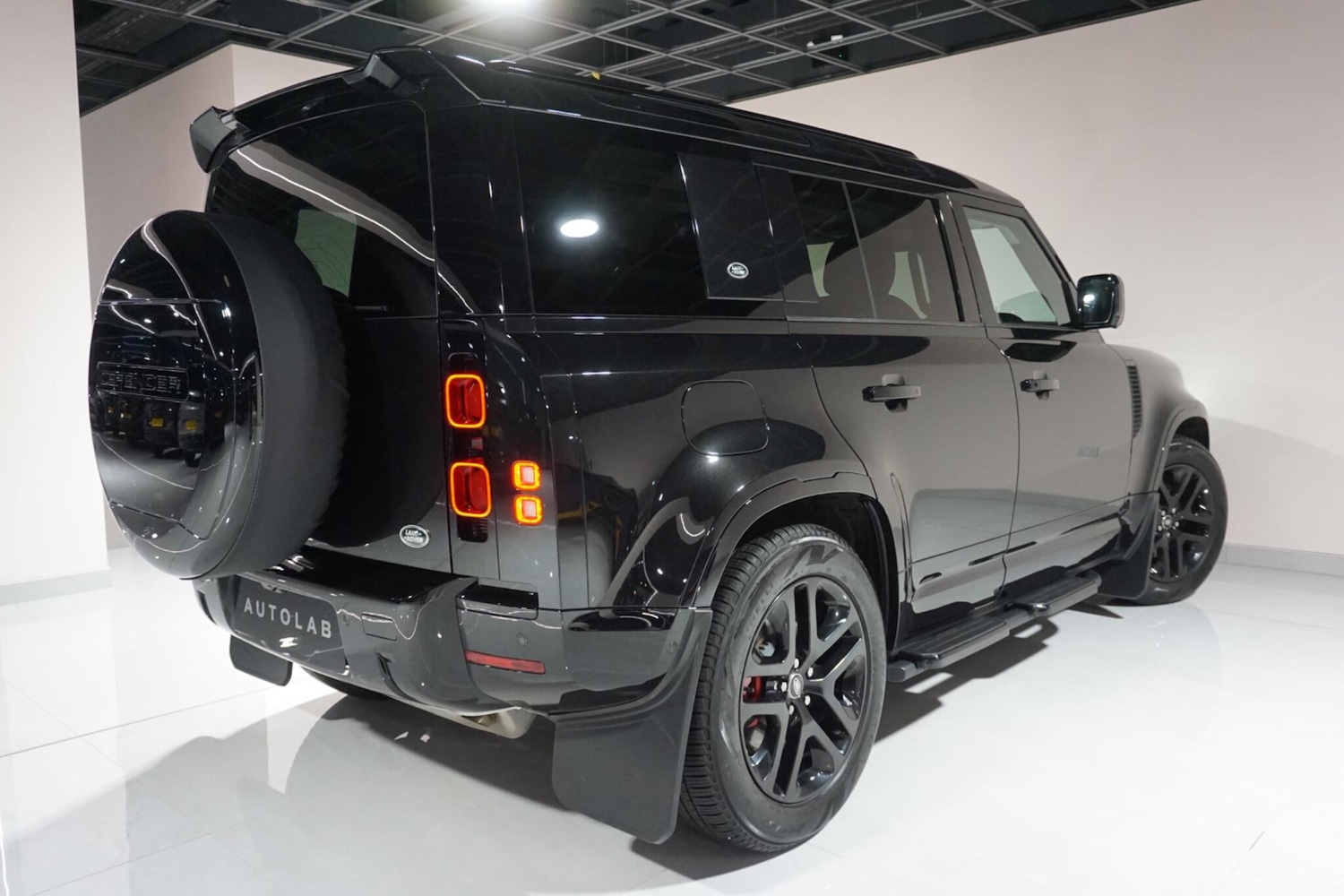 Used Land Rover Defender 110 2022 for sale - 77344212: Photo 32