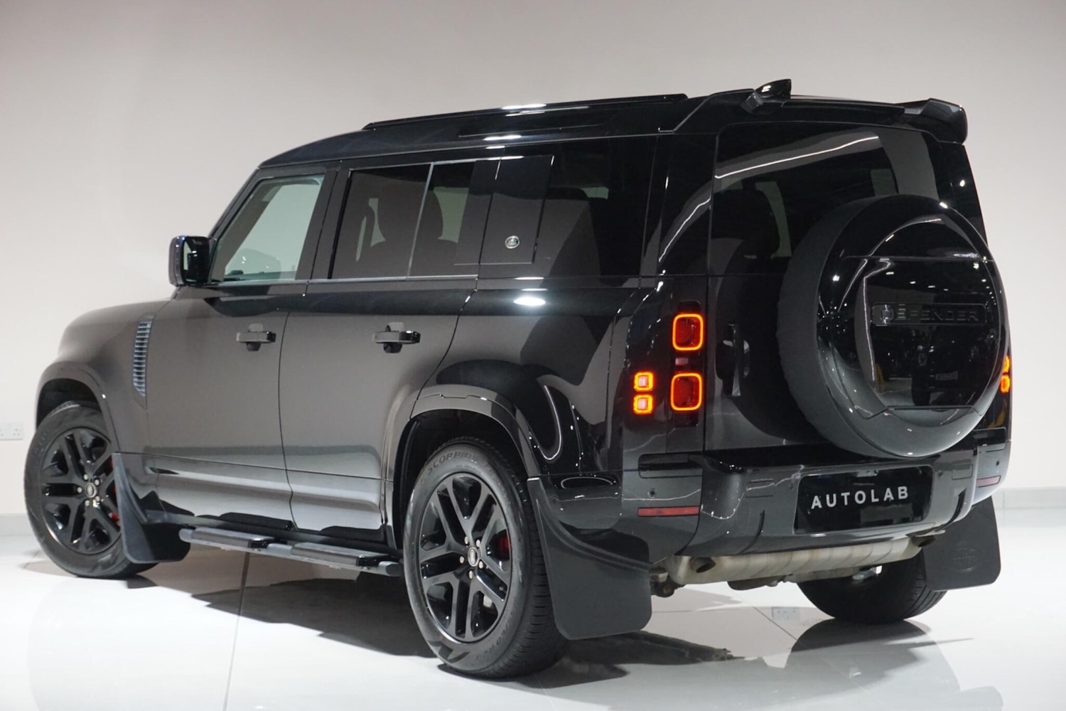 Used Land Rover Defender 110 2022 for sale - 77344212: Photo 43