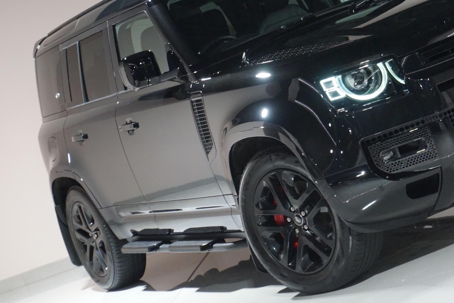 Used Land Rover Defender 110 2022 for sale - 77344212: Photo 46