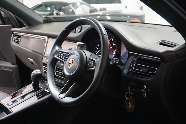 Used Porsche Macan 2022 for sale - 76227579: Photo 11