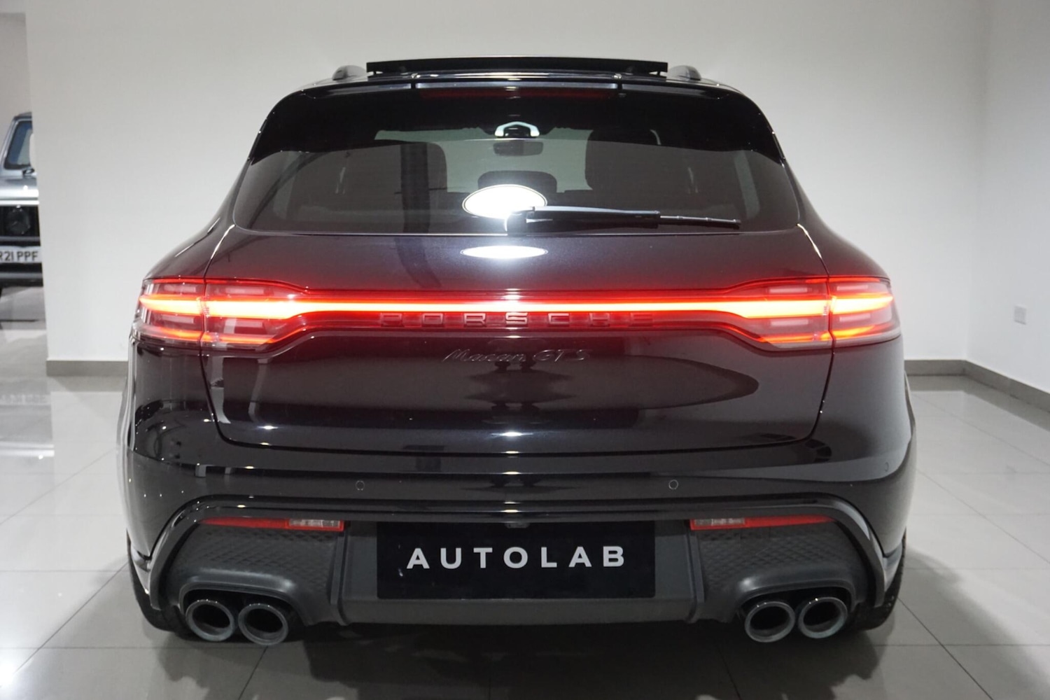 Used Porsche Macan 2022 for sale - 76227579: Photo 21