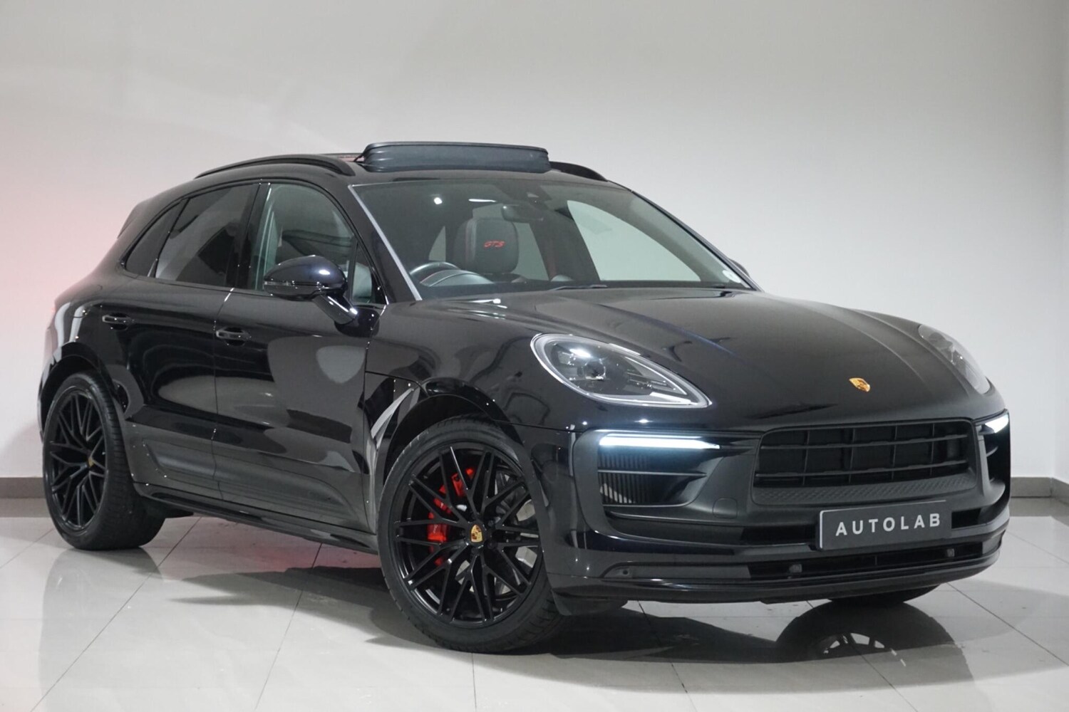 Used Porsche Macan 2022 for sale - 76227579: Photo 32
