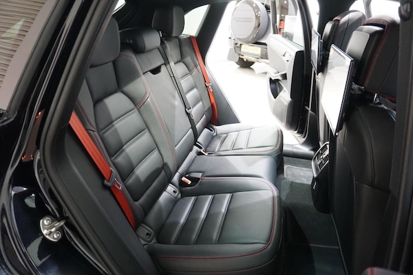 Used Porsche Macan 2022 for sale - 76227579: Photo 49