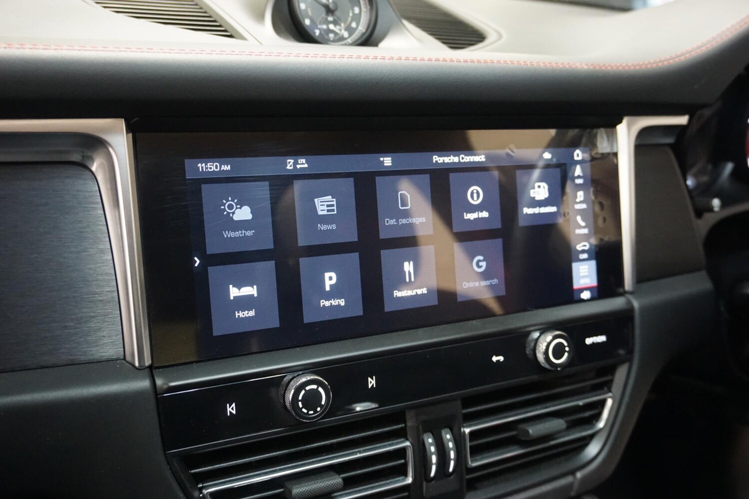 Used Porsche Macan 2022 for sale - 76227579: Photo 58