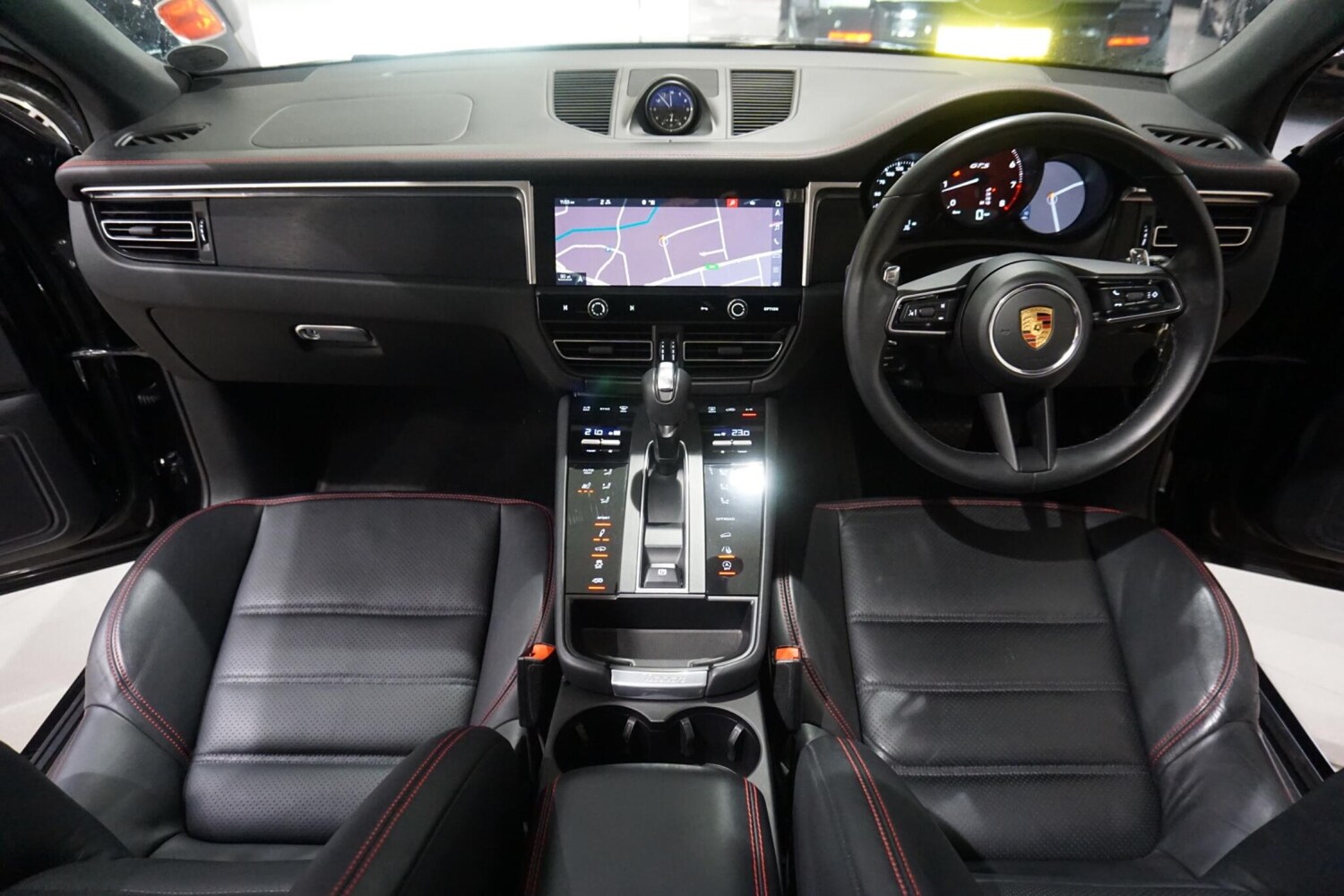 Used Porsche Macan 2022 for sale - 76227579: Photo 6
