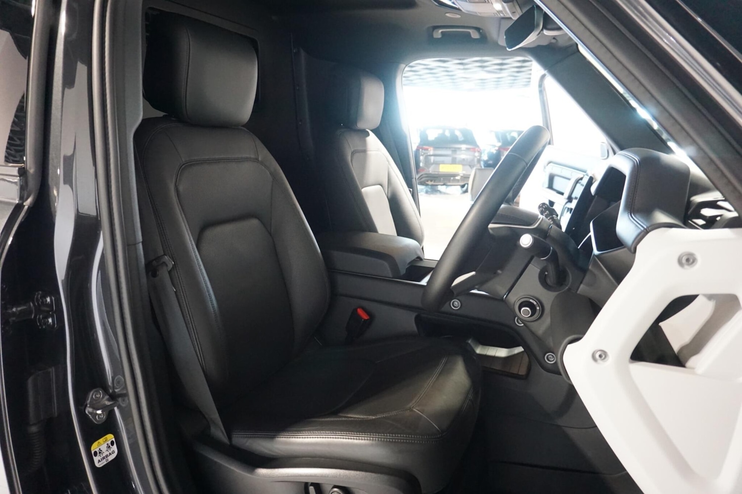 Used Land Rover Defender 2024 for sale - 77939966: Photo 10