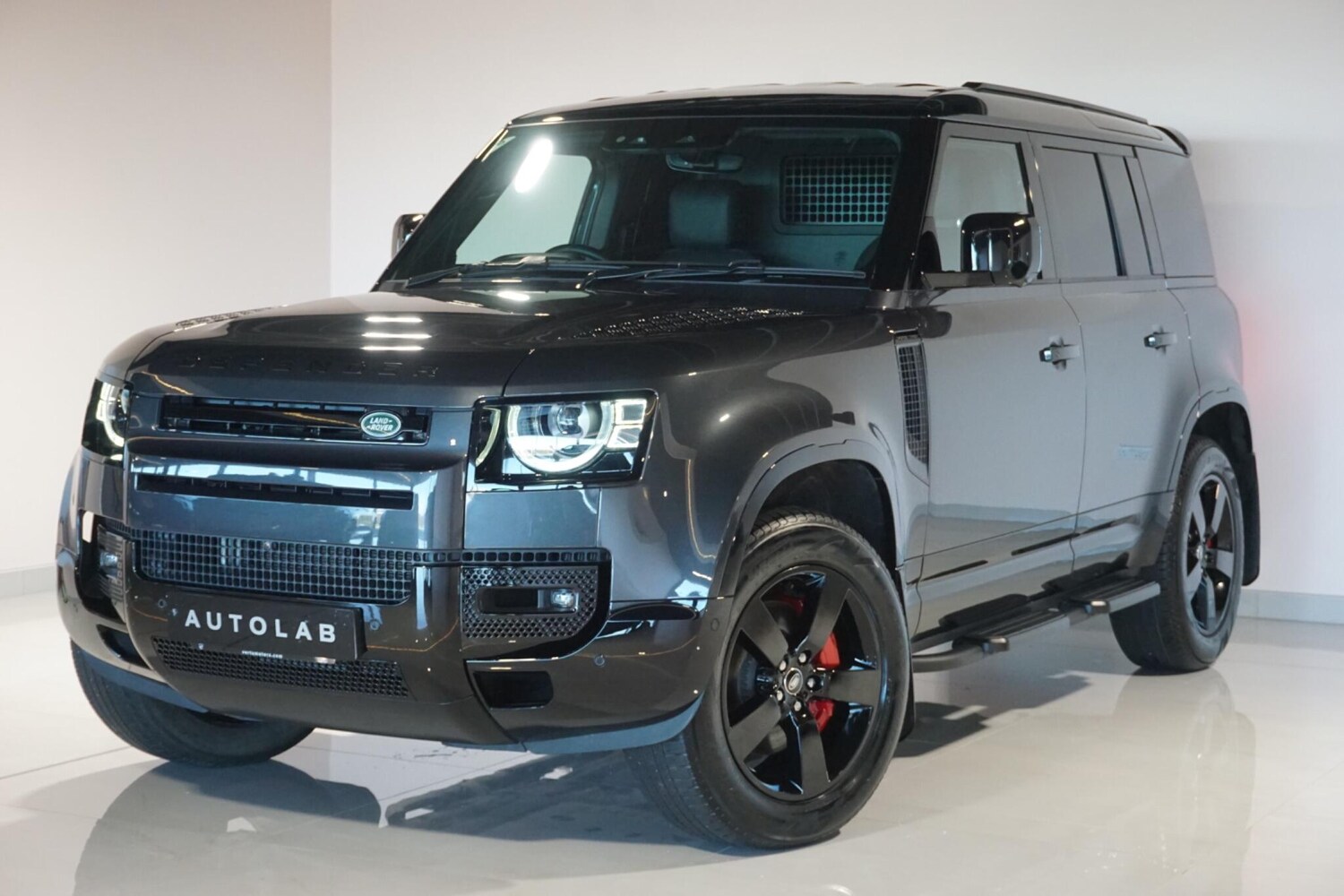 Used Land Rover Defender 2024 for sale - 77939966: Photo 17