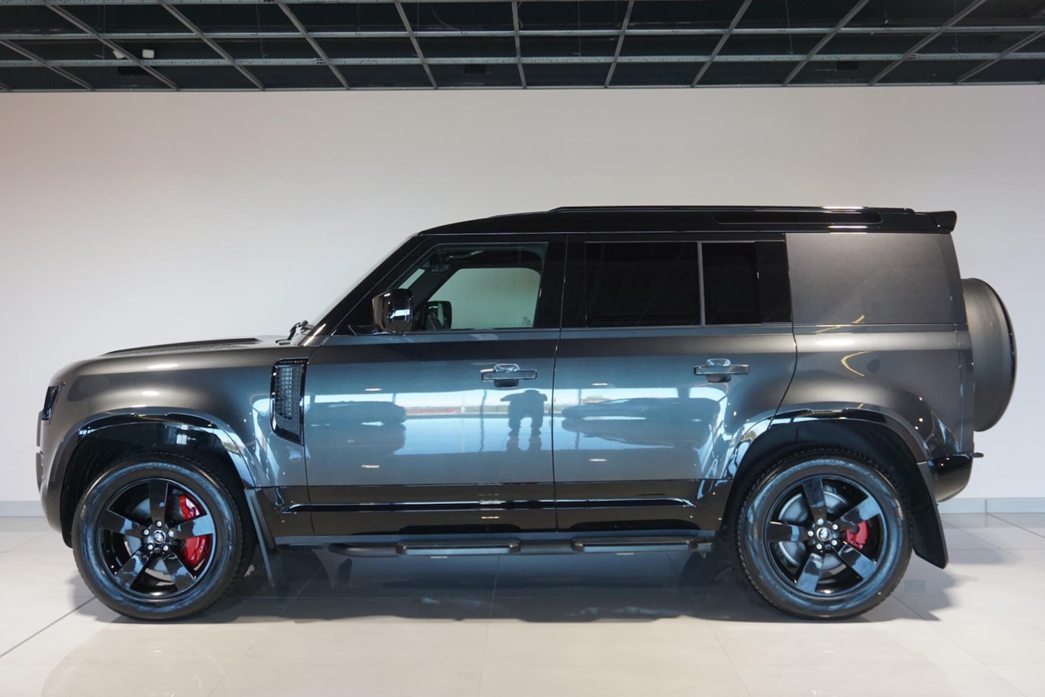 Used Land Rover Defender 2024 for sale - 77939966: Photo 30