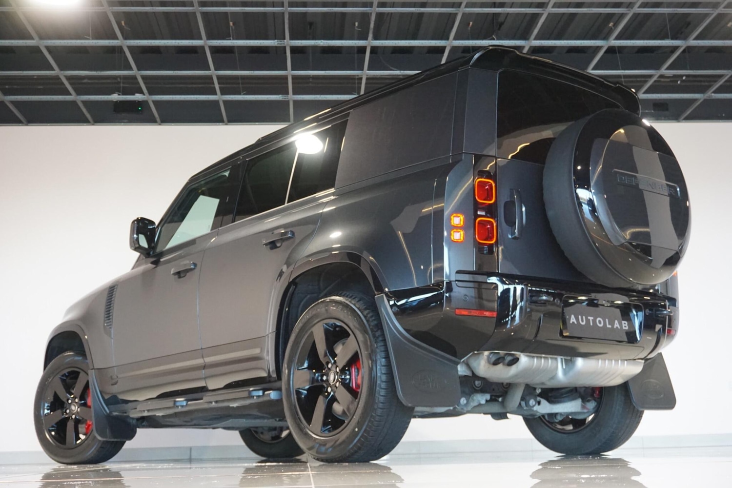 Used Land Rover Defender 2024 for sale - 77939966: Photo 31