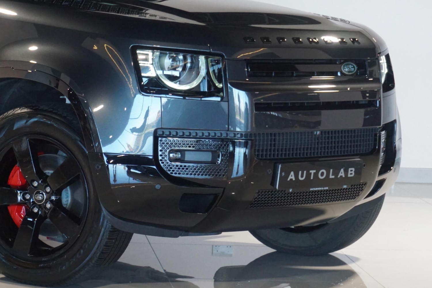 Used Land Rover Defender 2024 for sale - 77939966: Photo 40