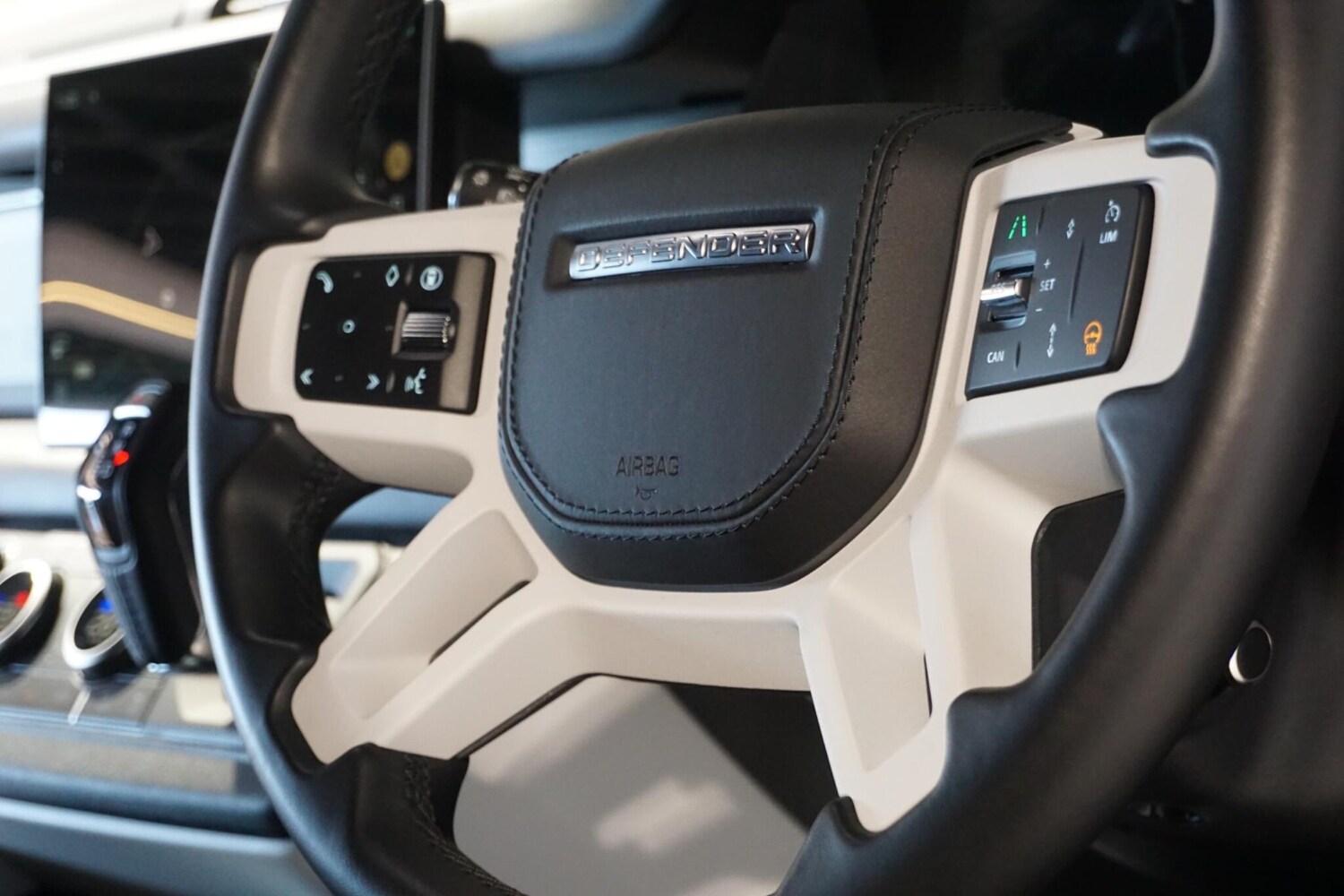 Used Land Rover Defender 2024 for sale - 77939966: Photo 52