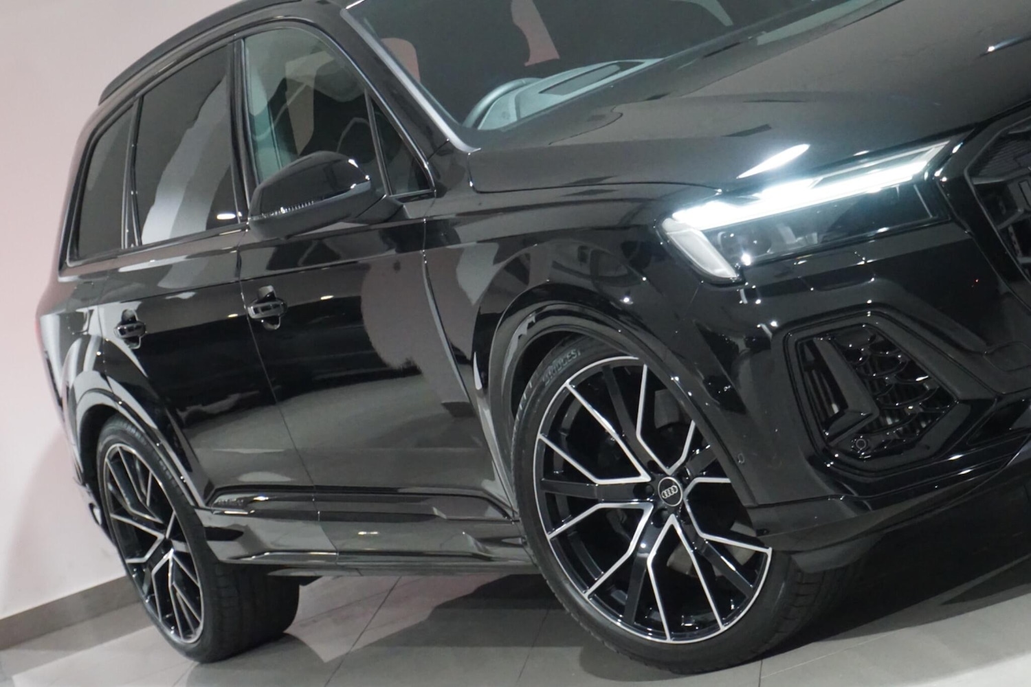 Used Audi SQ7 2025 for sale - 76228004: Photo 39