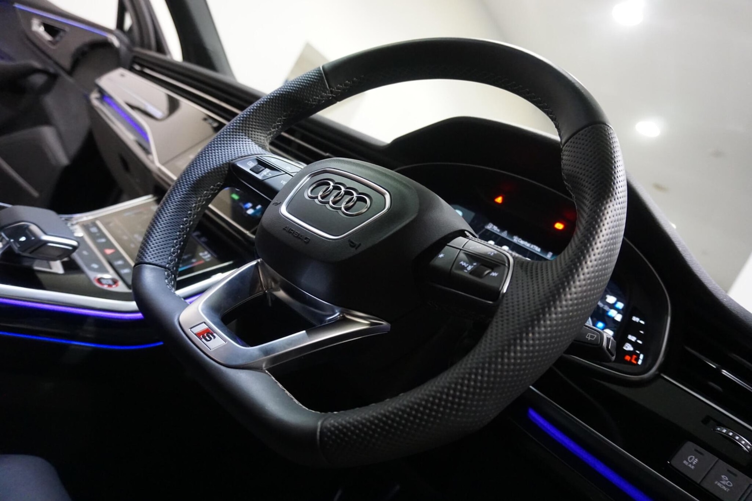 Used Audi SQ7 2025 for sale - 76228004: Photo 55