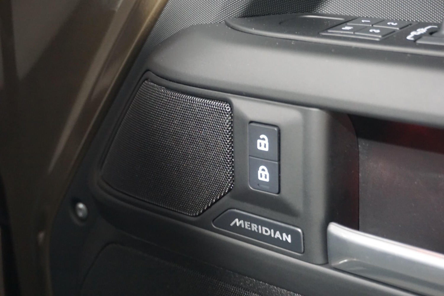 Used Land Rover Defender 110 for sale - 76498607: Photo 19