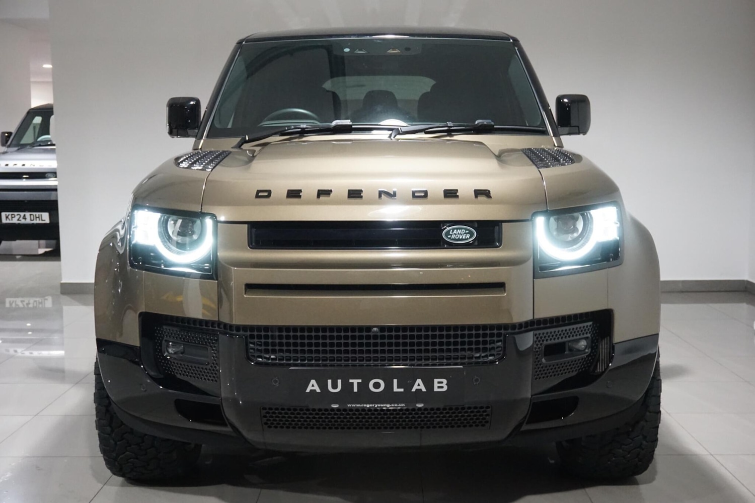 Used Land Rover Defender 110 for sale - 76498607: Photo 23