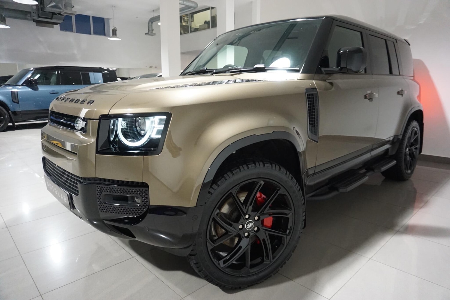 Used Land Rover Defender 110 for sale - 76498607: Photo 24