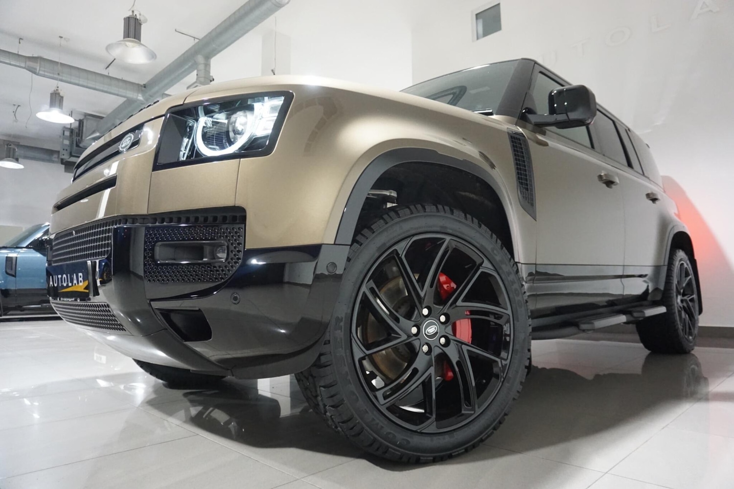 Used Land Rover Defender 110 for sale - 76498607: Photo 30