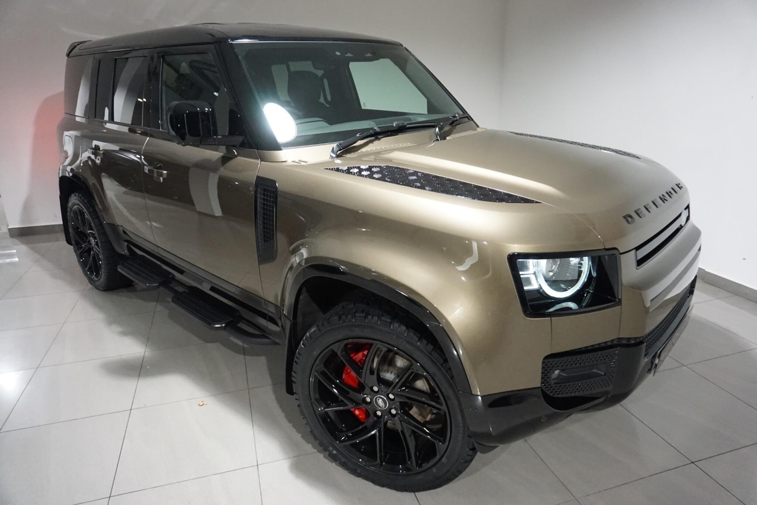 Used Land Rover Defender 110 for sale - 76498607: Photo 35