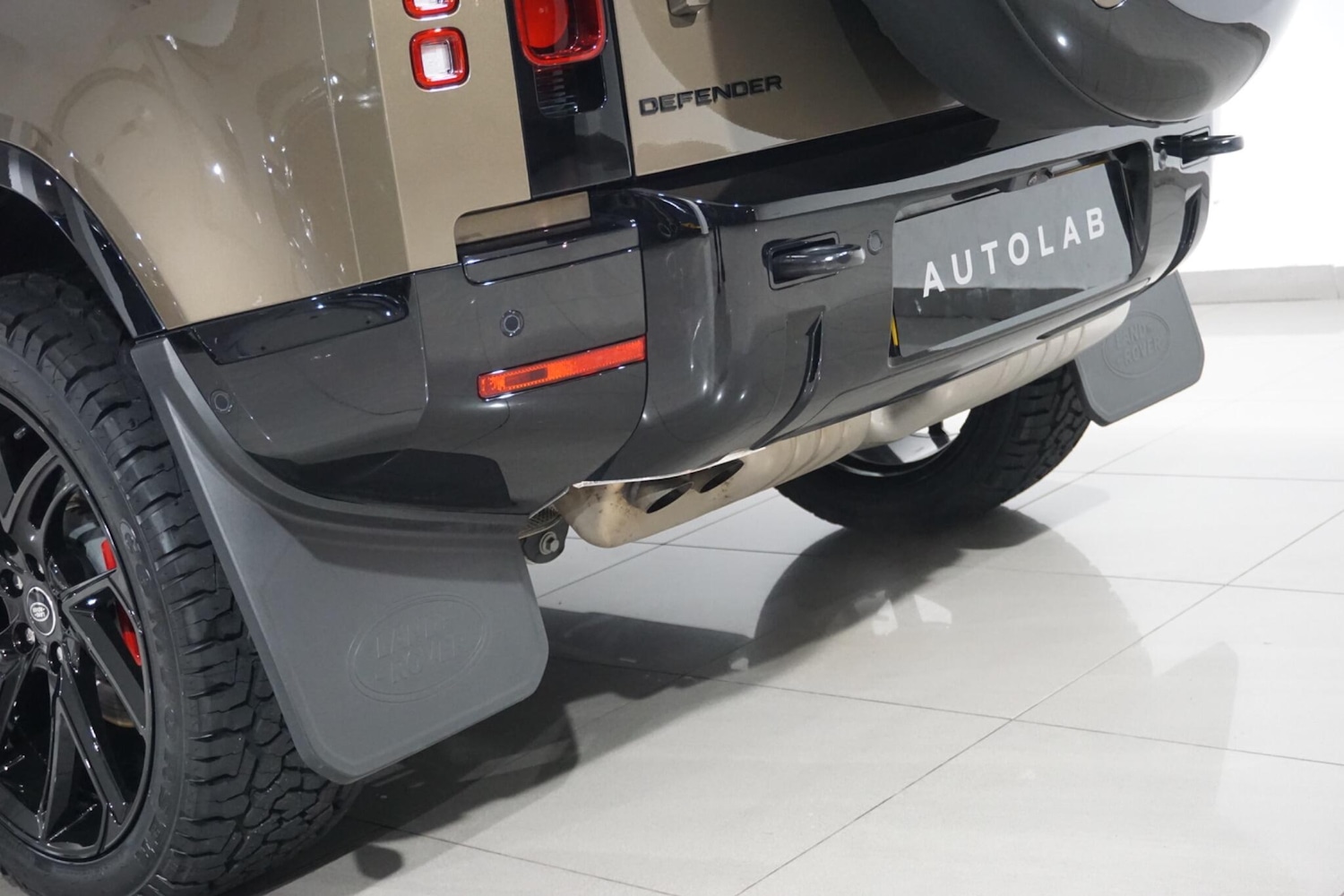 Used Land Rover Defender 110 for sale - 76498607: Photo 66