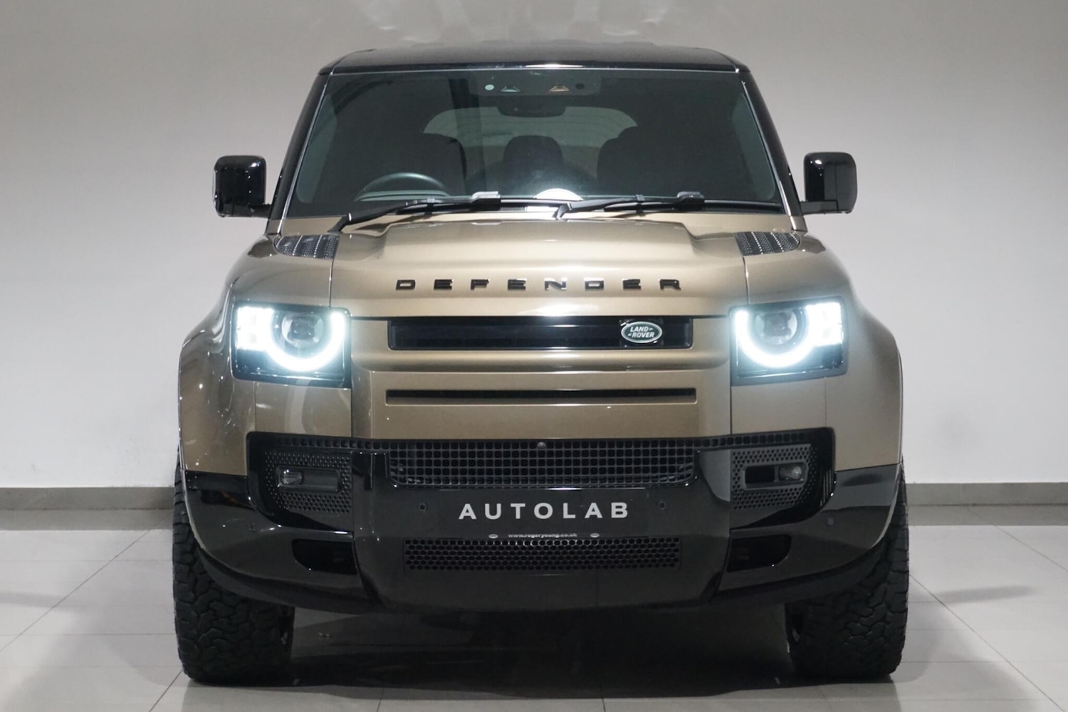 Used Land Rover Defender 110 for sale - 76498607: Photo 7