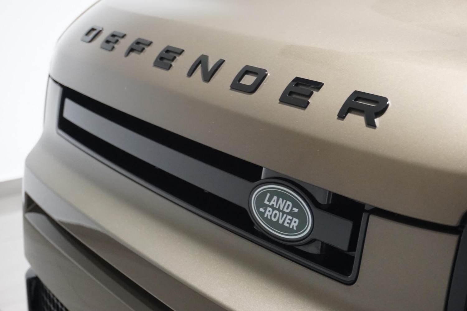 Used Land Rover Defender 110 for sale - 76498607: Photo 71