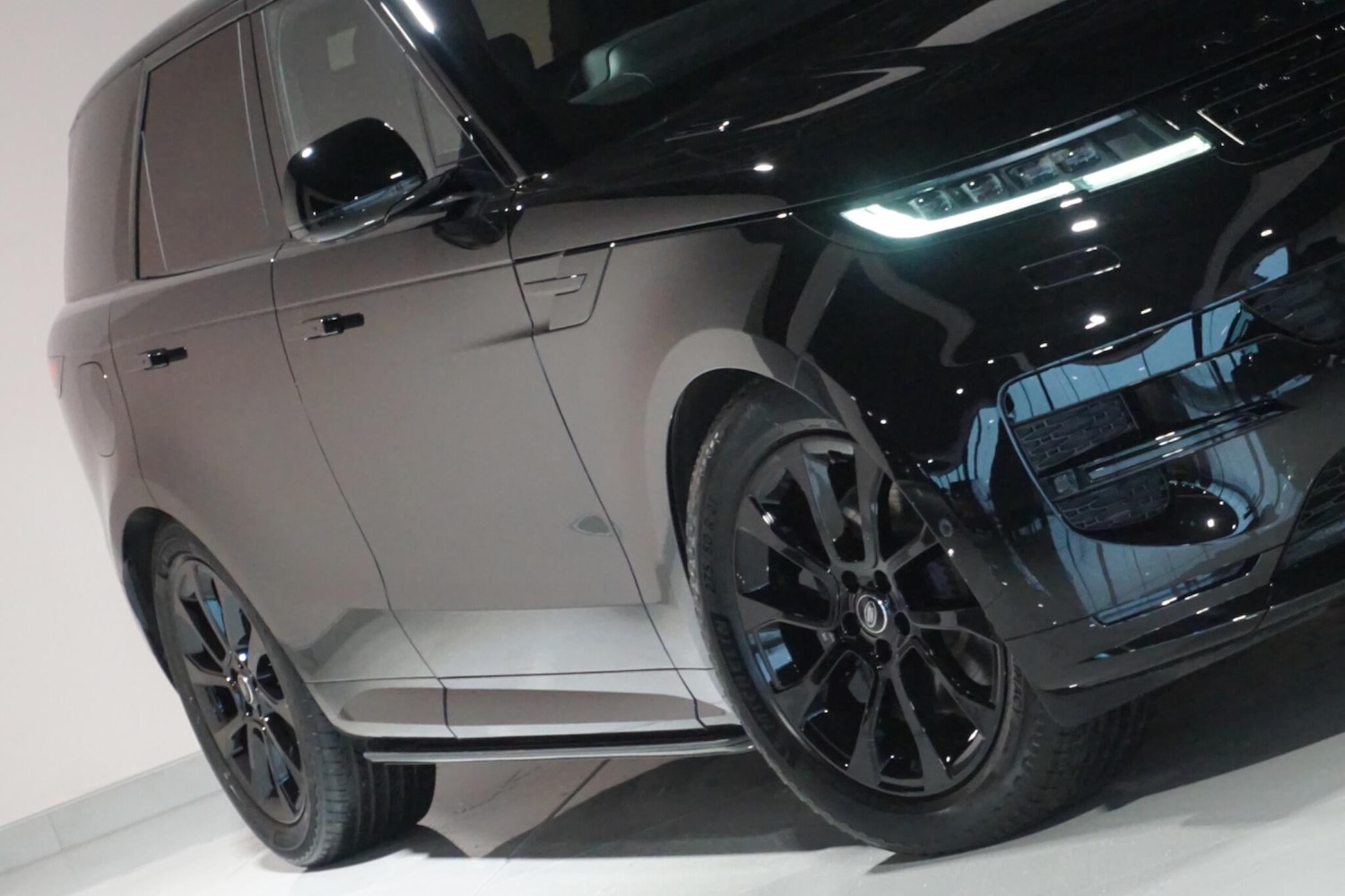 Used Land Rover Range Rover Sport for sale - 76994890: Photo 42