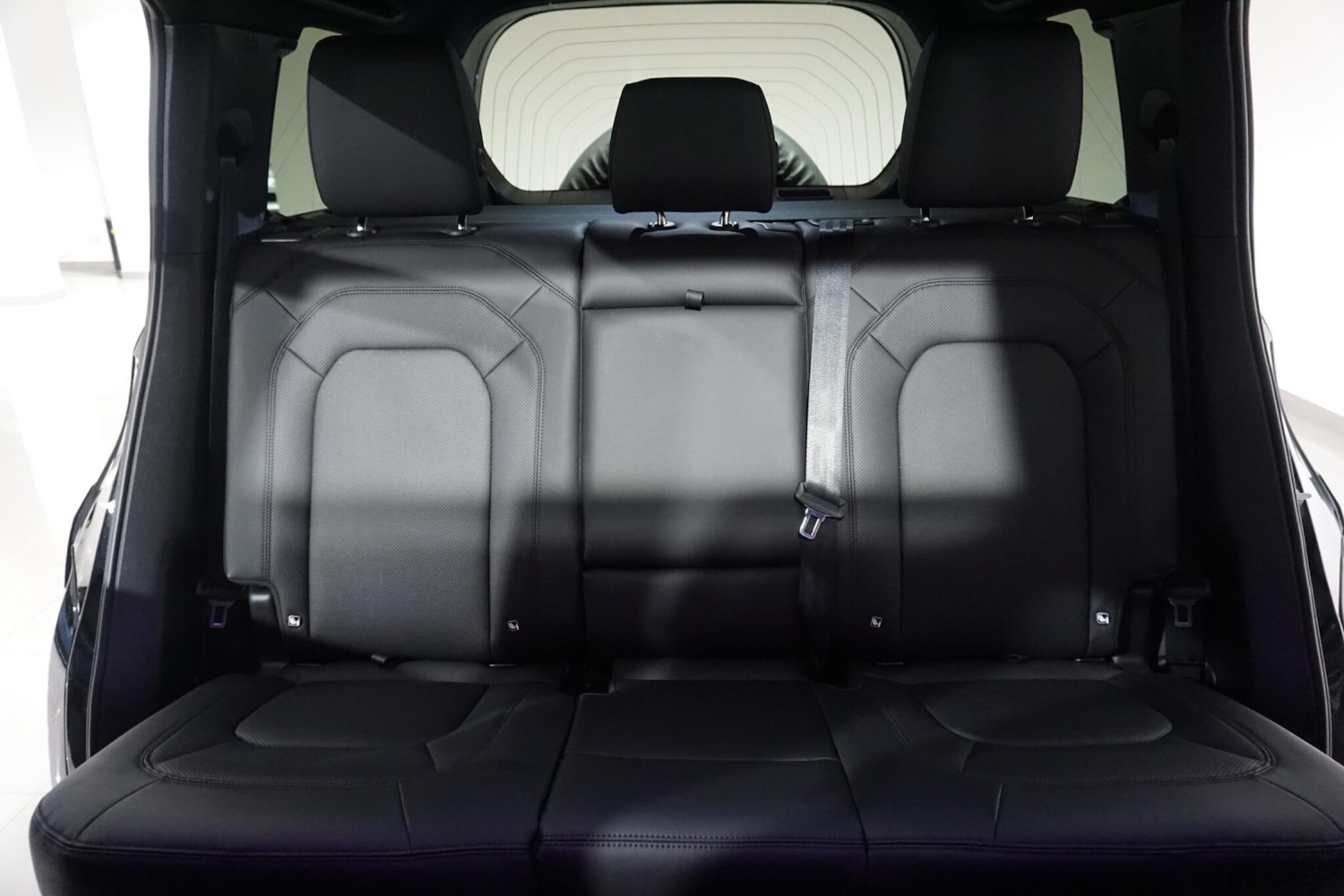 Used Land Rover Defender 110 for sale - 76473593: Photo 11