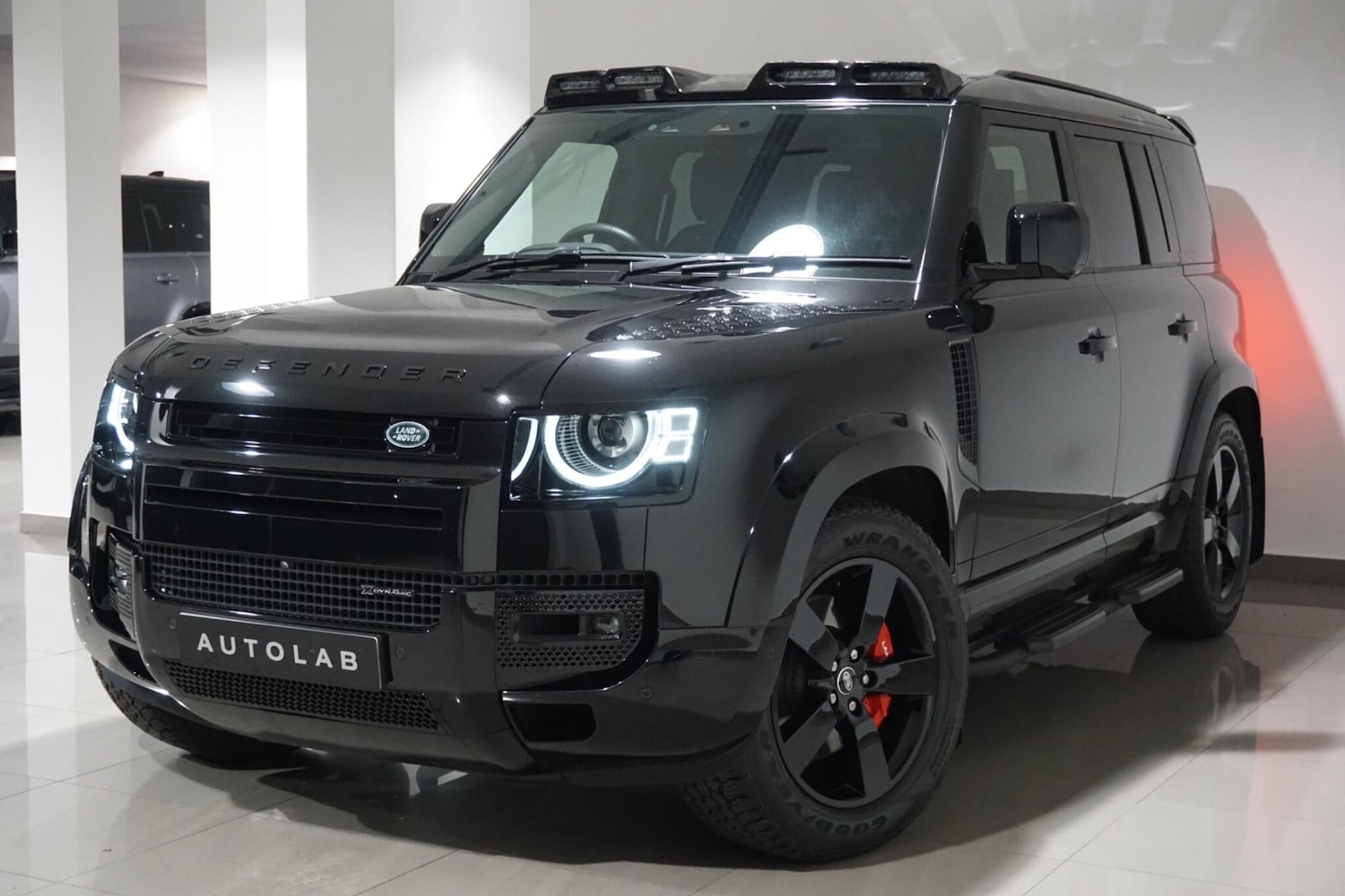 Used Land Rover Defender 110 for sale - 76473593: Photo 22