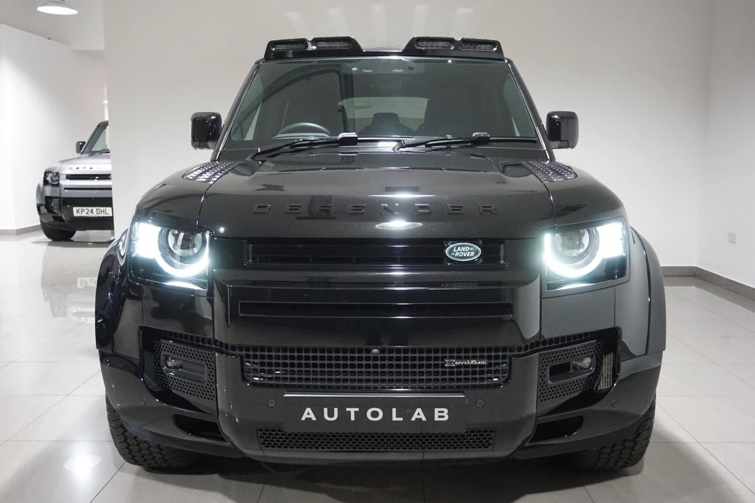 Used Land Rover Defender 110 for sale - 76473593: Photo 25