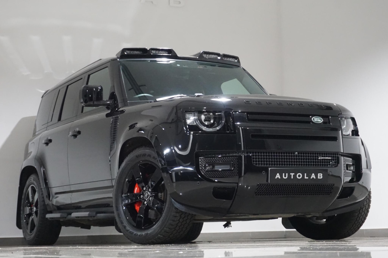 Used Land Rover Defender 110 for sale - 76473593: Photo 30