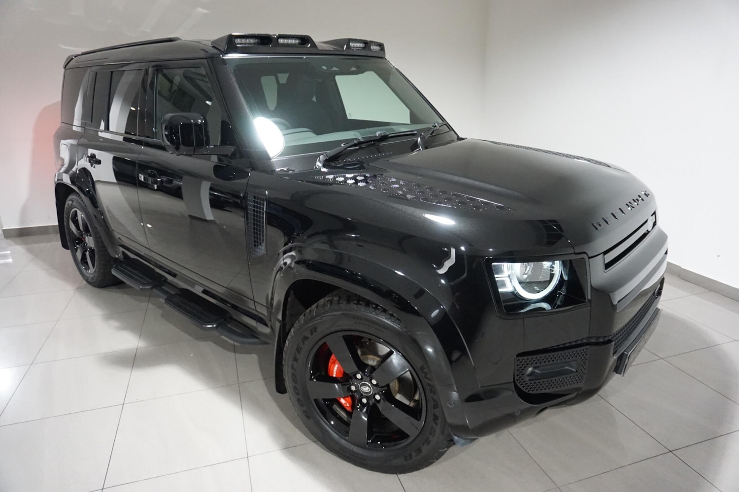 Used Land Rover Defender 110 for sale - 76473593: Photo 37