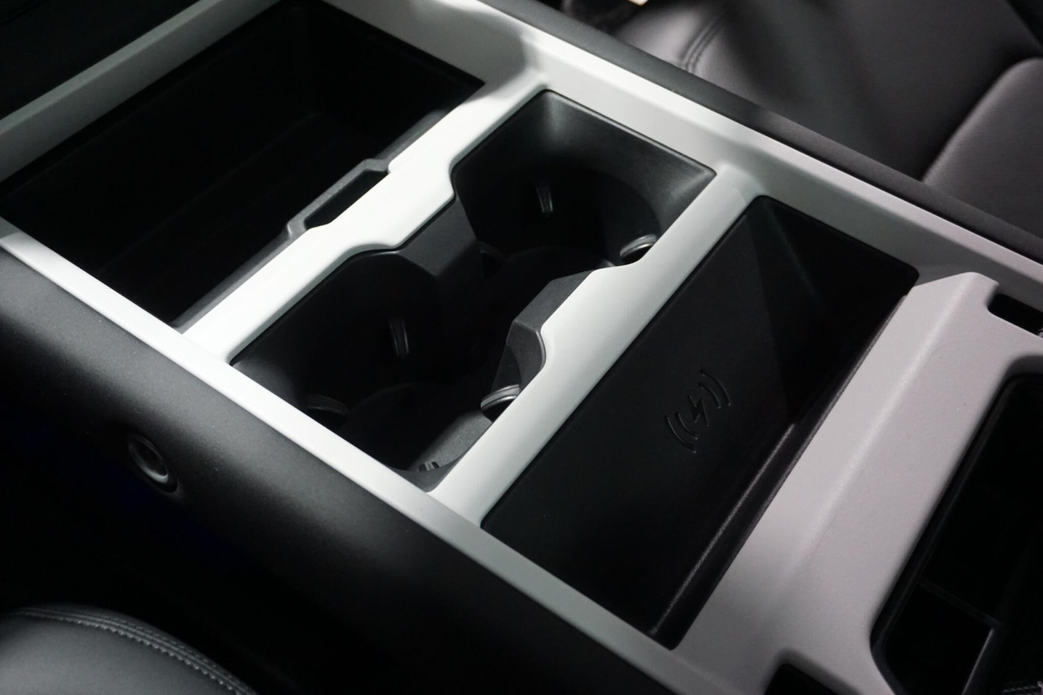 Used Land Rover Defender 110 for sale - 76473593: Photo 65