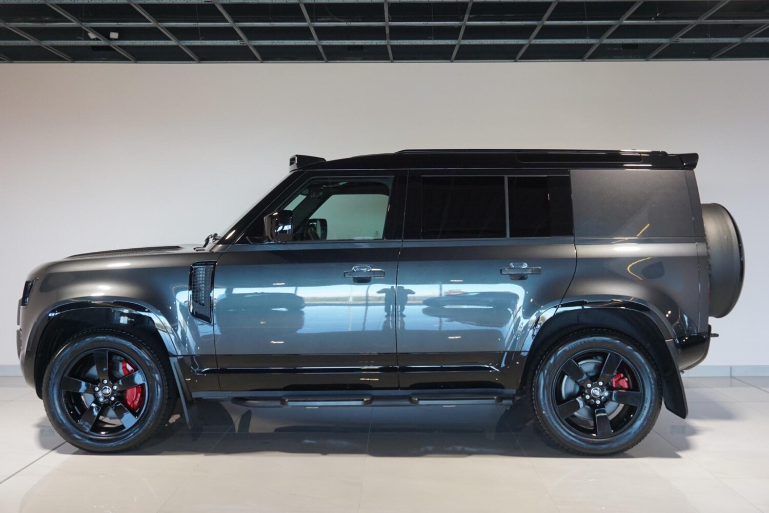 Used Land Rover Defender 110 for sale - 77940725: Photo 30