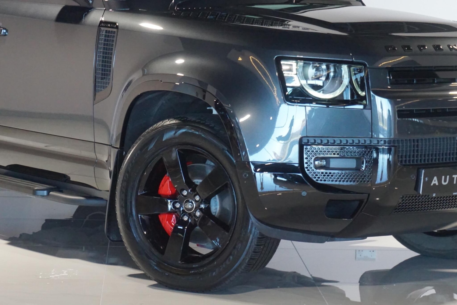 Used Land Rover Defender 110 for sale - 77940725: Photo 42