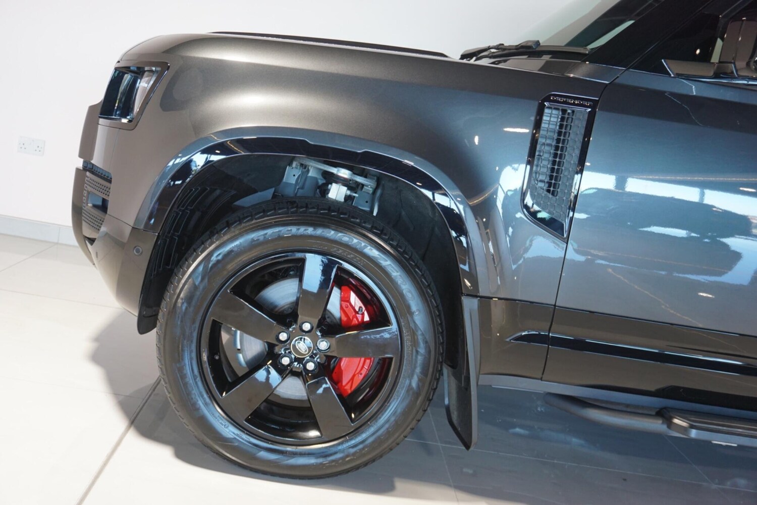 Used Land Rover Defender 110 for sale - 77940725: Photo 44