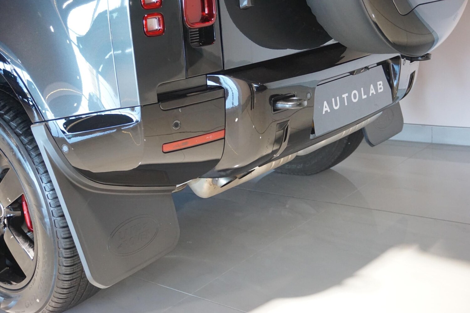 Used Land Rover Defender 110 for sale - 77940725: Photo 63