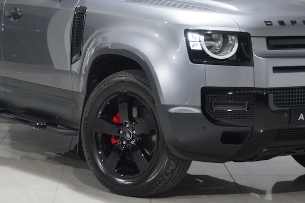 Used Land Rover Defender 110 2023 for sale - 74838031: Photo 37