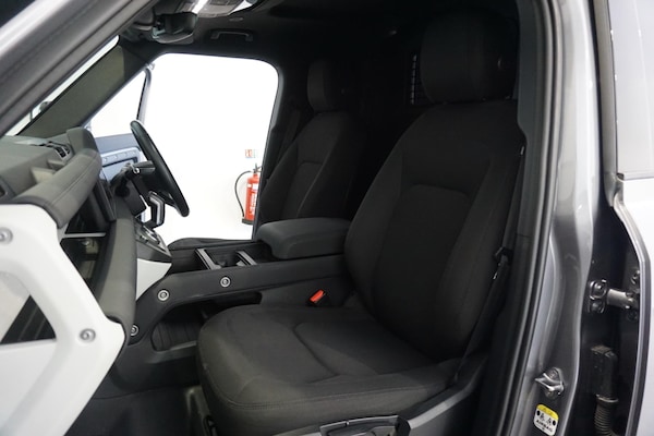 Used Land Rover Defender 110 2023 for sale - 74838031: Photo 8
